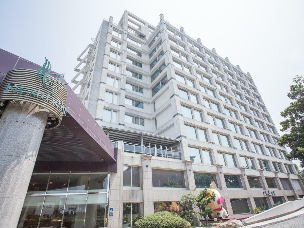 Freshfields Hotel Taichung Exterior photo The Hong Kong Institute of Vocational Education (Lee Shau Kee Building)