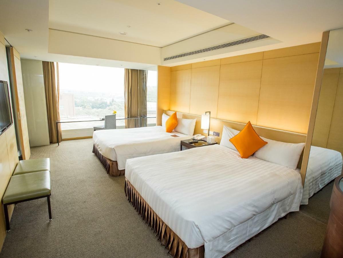 Freshfields Hotel Taichung Exterior photo