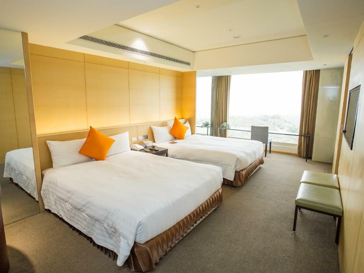 Freshfields Hotel Taichung Exterior photo Deluxe Room