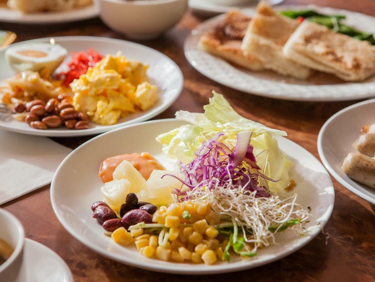 Freshfields Hotel Taichung Exterior photo A salad at a restaurant in Tokyo
