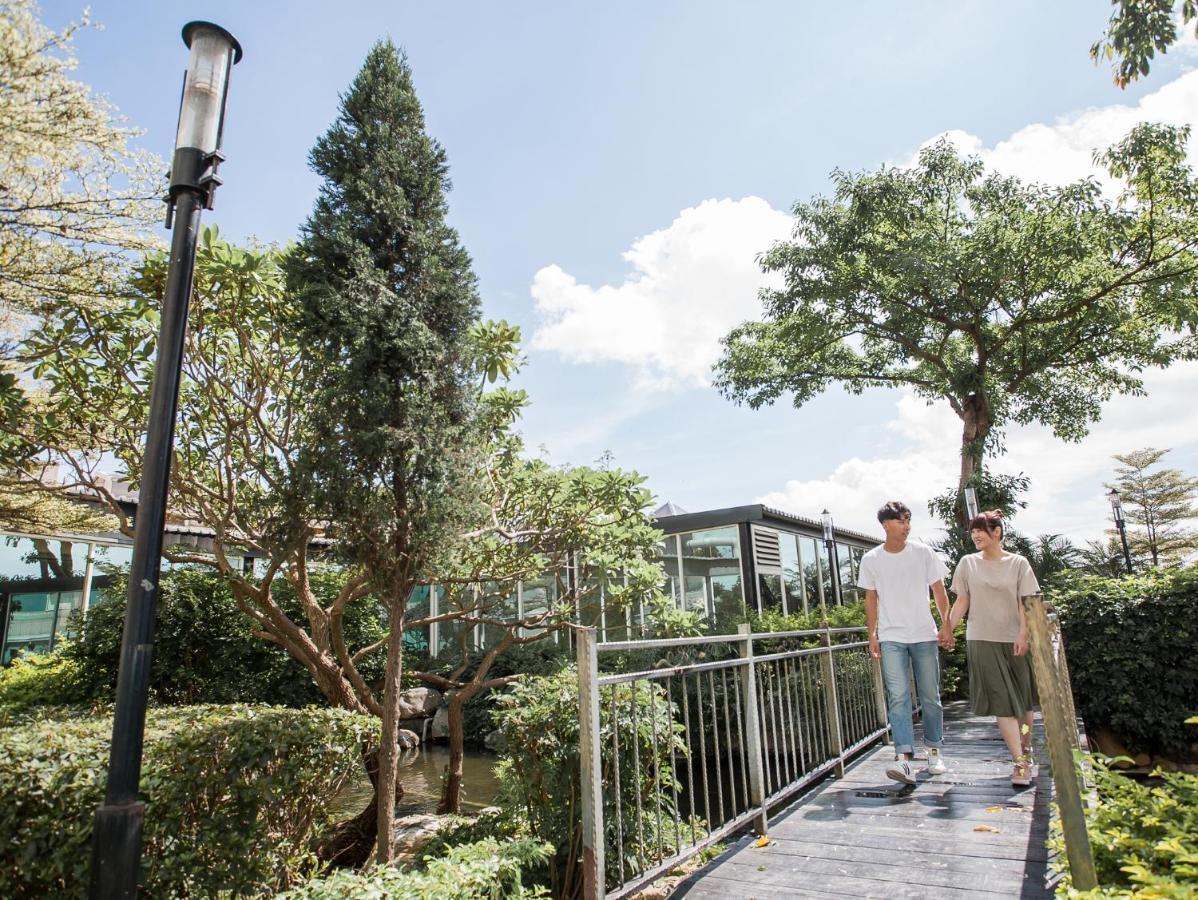 Freshfields Hotel Taichung Exterior photo The campus